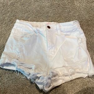 Pink Lily Boutique white denim short, mid rise